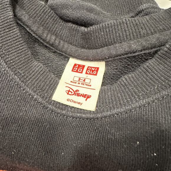 Uniqlo Disney Mickey & Donald Story Books Crewneck Sweatshirt - Picture 5 of 5